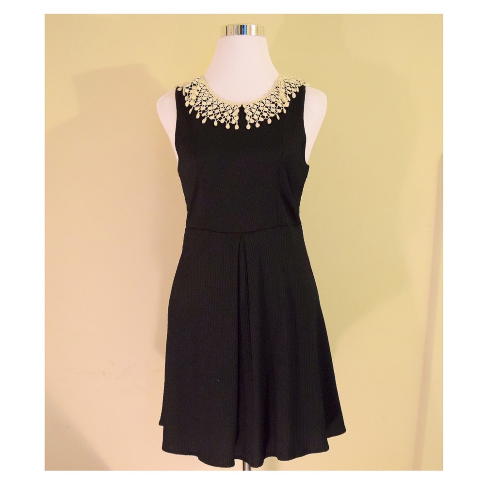 FREE PEOPLE backless crochet collar black dress SM